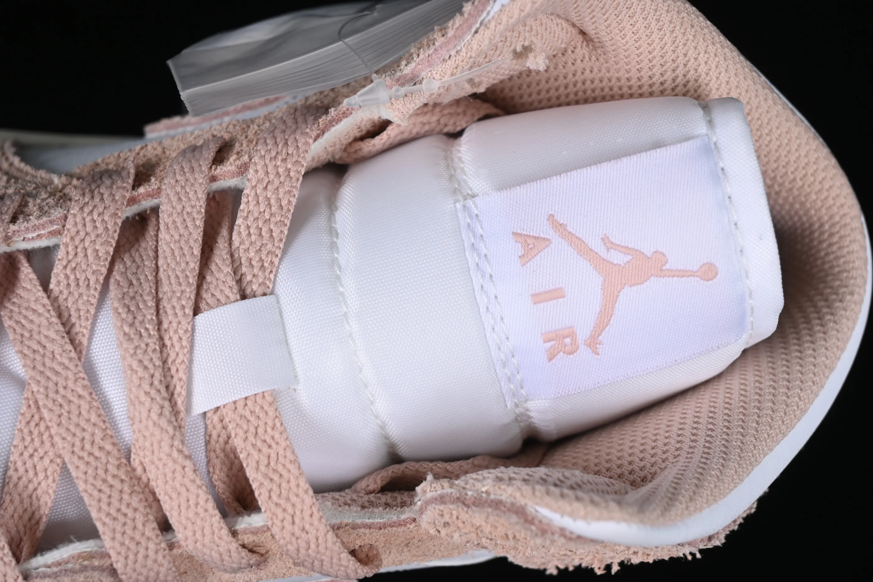All categories Air Jordan Jordan series basketball shoes Air Jordan 1 Mid Air Jordan AJ1 Mid AJ1 Joe 1 white pink mid-top basketball shoes FN7432-161
